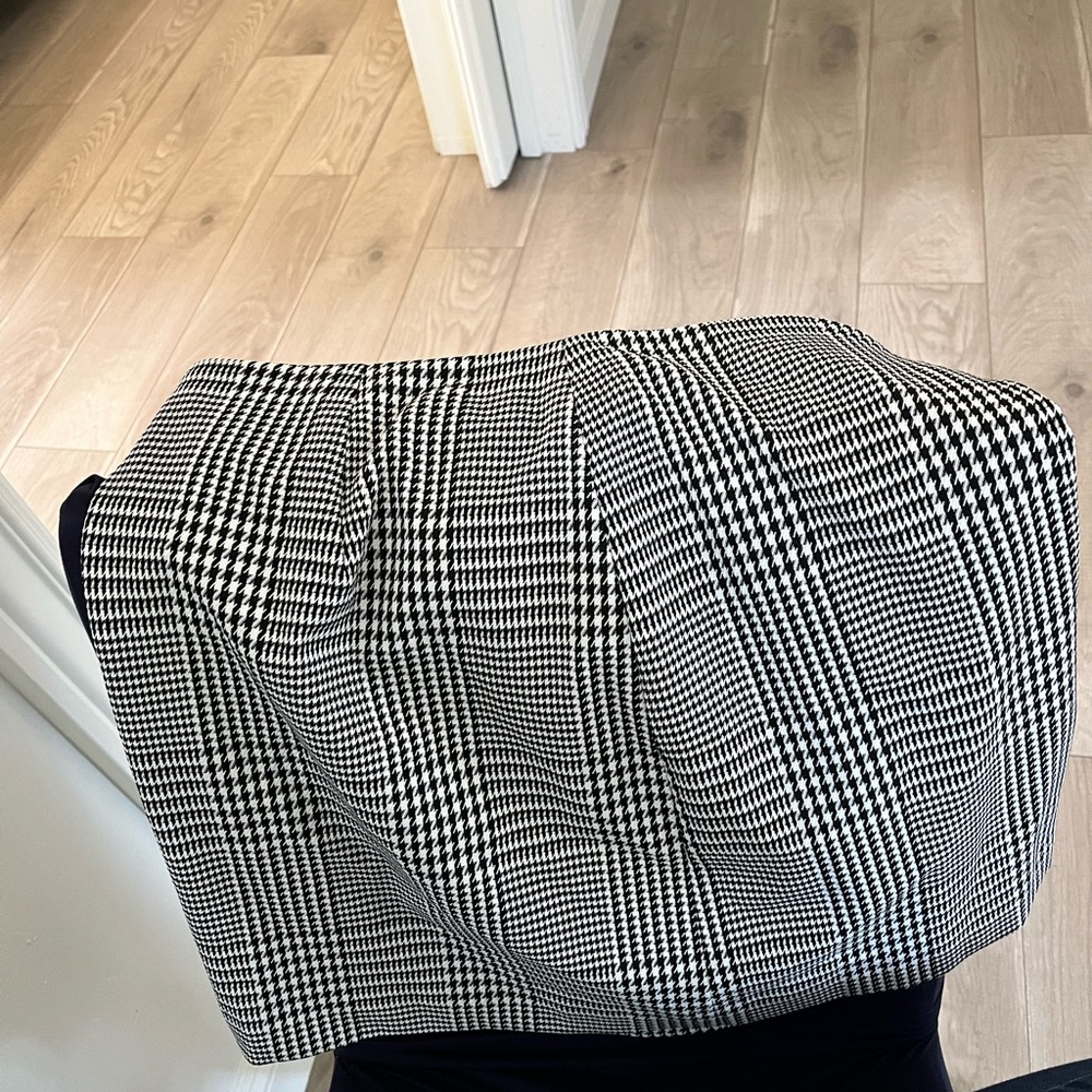 Banana republic houndstooth skirt